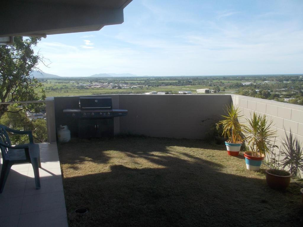 Margs Bed And Breakfast Bowen Extérieur photo