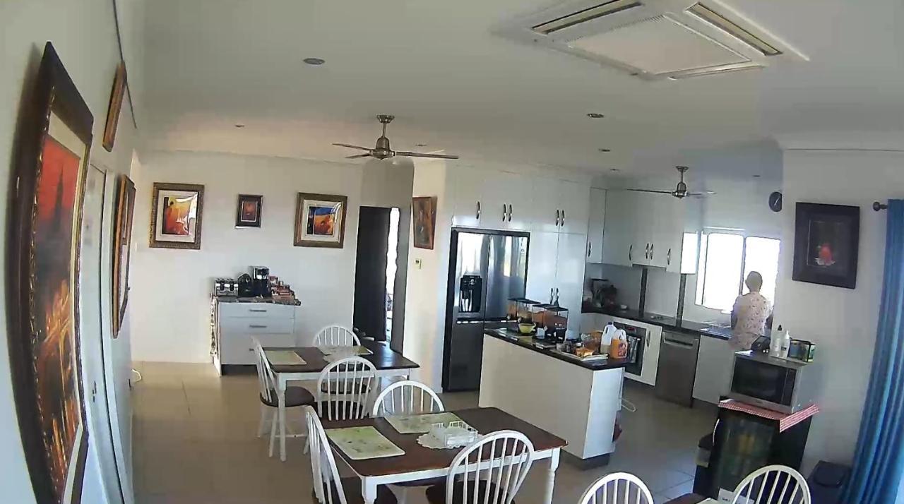 Margs Bed And Breakfast Bowen Extérieur photo